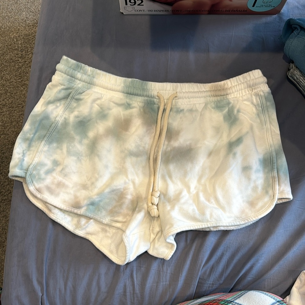 Soft, comfy tie dye shorts.